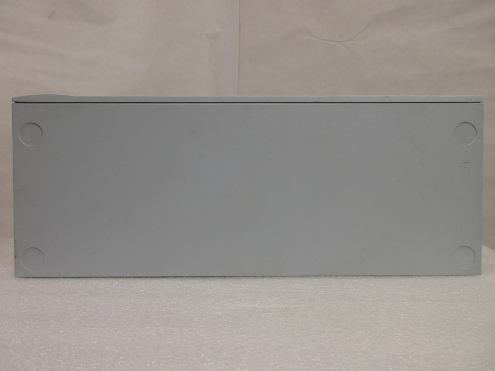 3Com 1647-010-000-1.01 Baseline 10/100 Switch 3C16470 AMAT Quantum X Used - Image 6