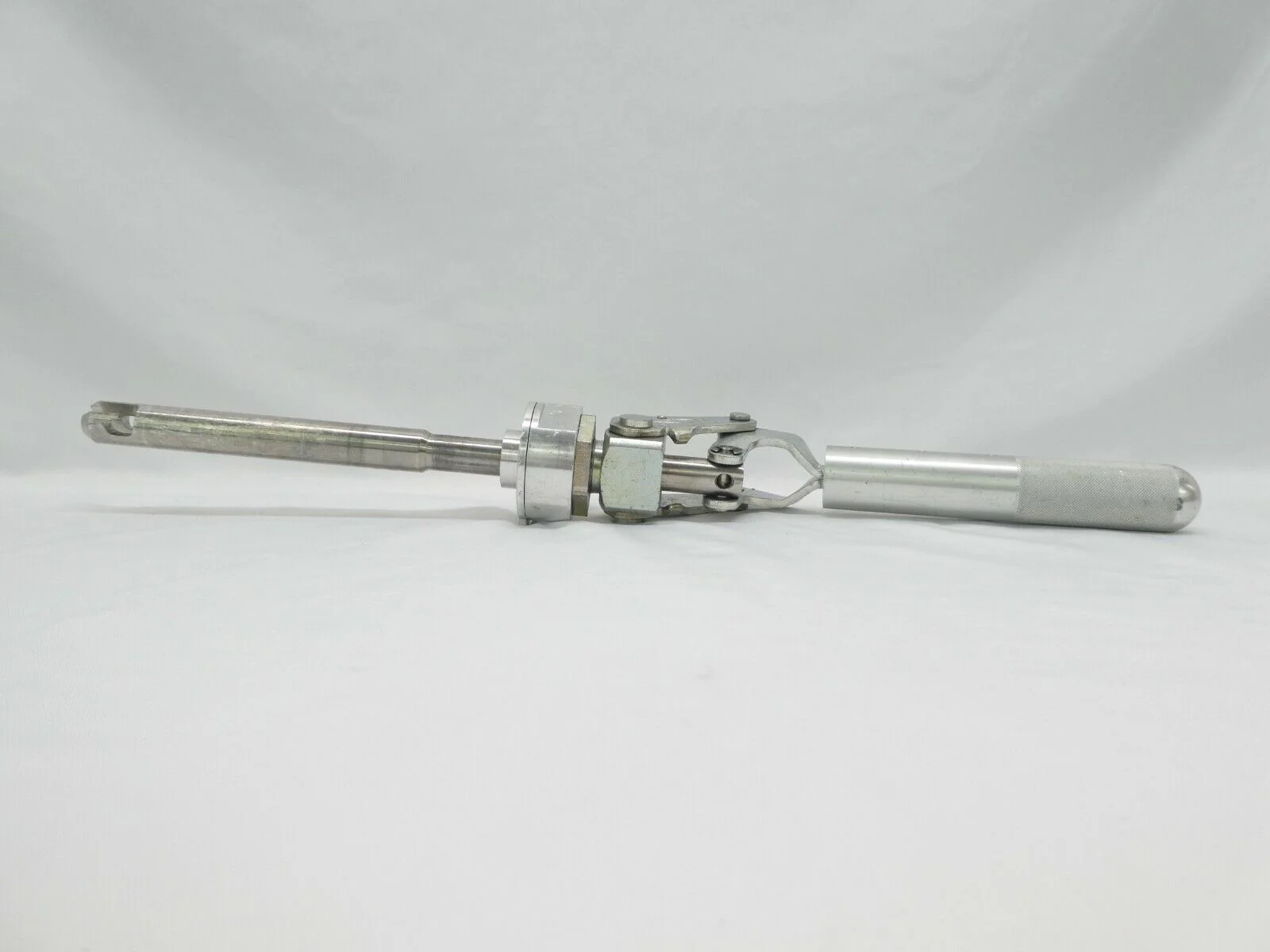 AMAT Applied Materials 0010-09408 Chamber Lid Clamp SACVD Working Surplus - Image 3