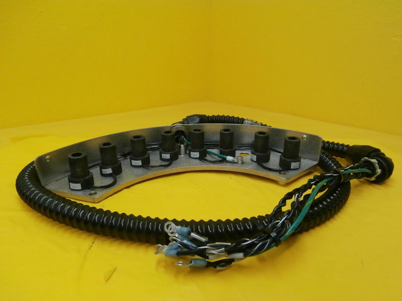 AMAT Applied Materials 0140-38098 IPS HE Side Lower Lamp Connector Assembly Used - Image 3
