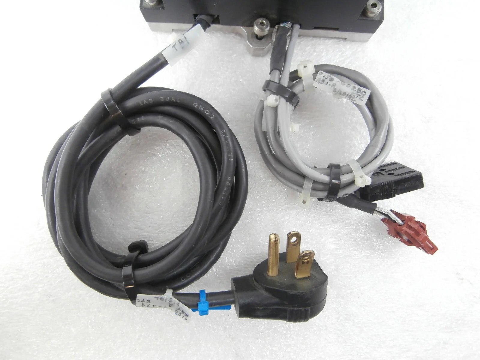 AMAT Applied Materials 0240-00598 A.C. Window Assembly Module P5000 Working - Image 7