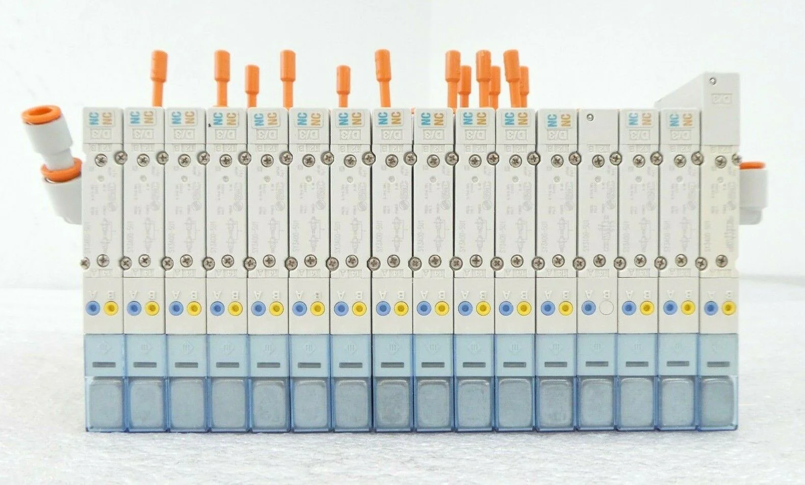 AMAT Applied Materials Pneumatic Block 1 SMC 16-Port Manifold INR587-33 Working - Image 6