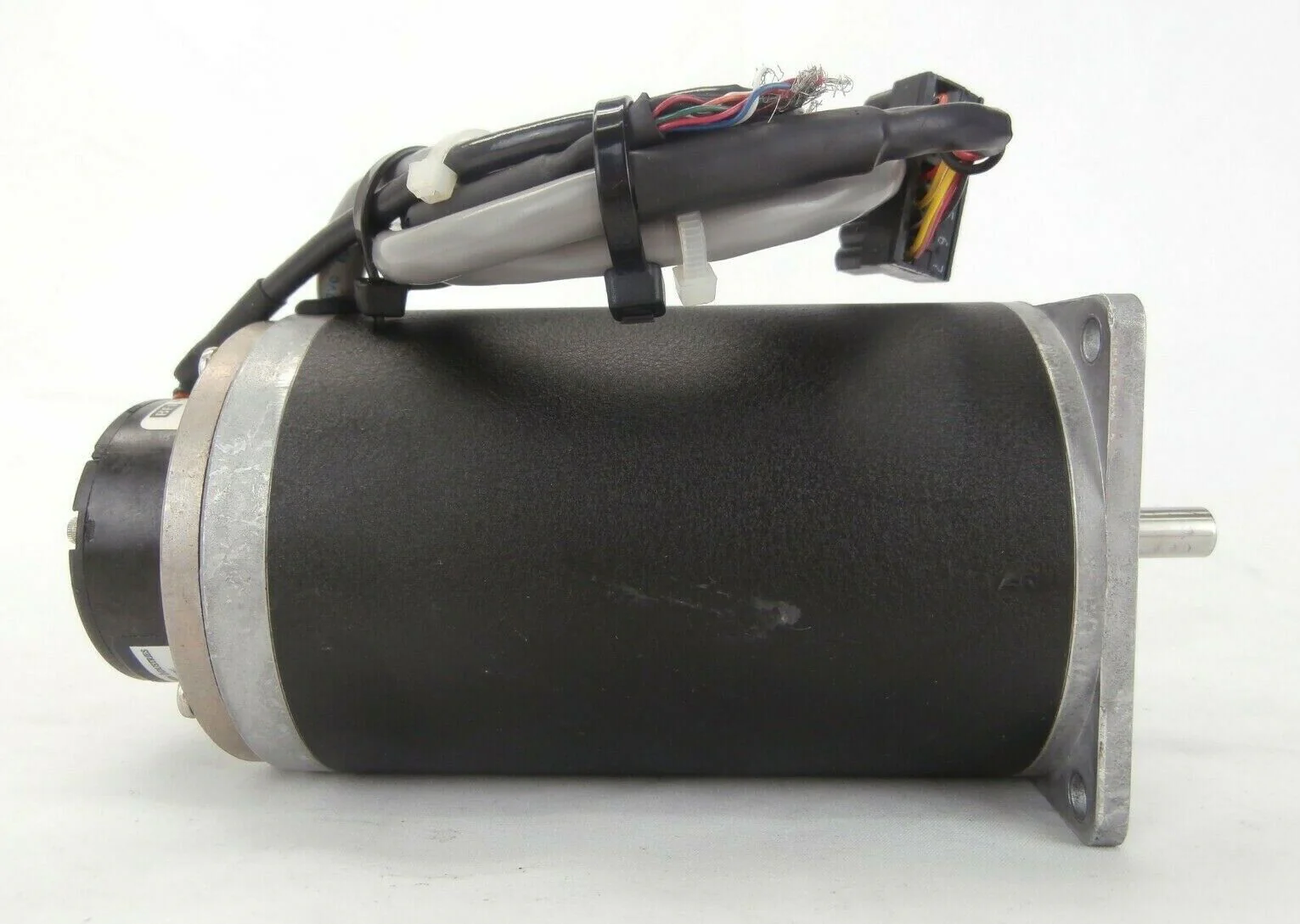 American Precision Industries E1000-375 Motor 9429 with Optical Encoder Chipped - Image 4