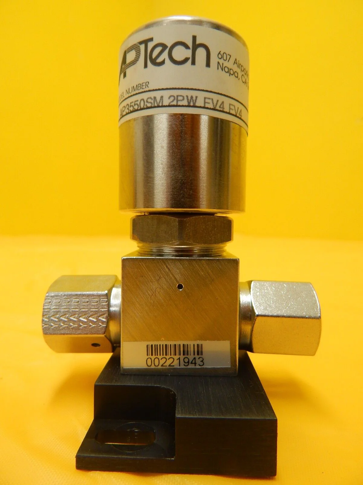 APTech AP3550SM 2PW FV4 FV4 Springless Diaphragm Valve Lot of 2 Used Working - Image 4