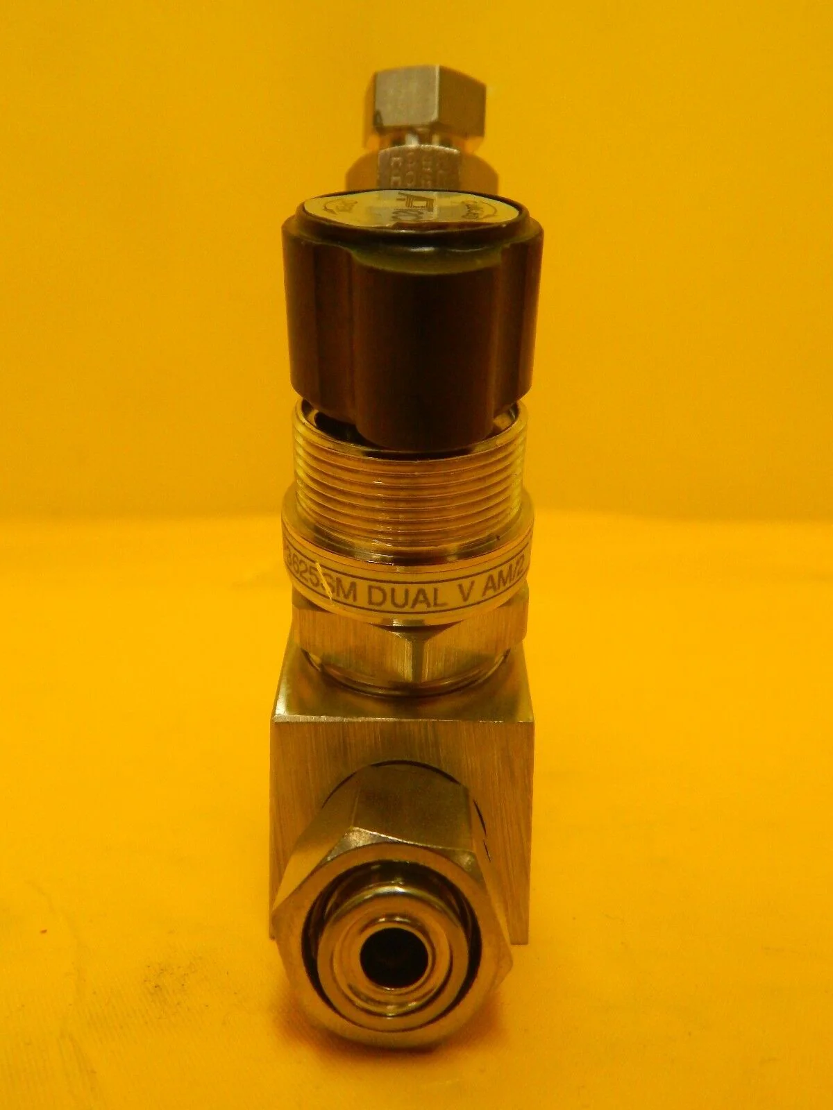 APTech AP3625SM DUAL V AM/2 Manual Line Regulator Reseller Lot of 3 Used Working - Image 5