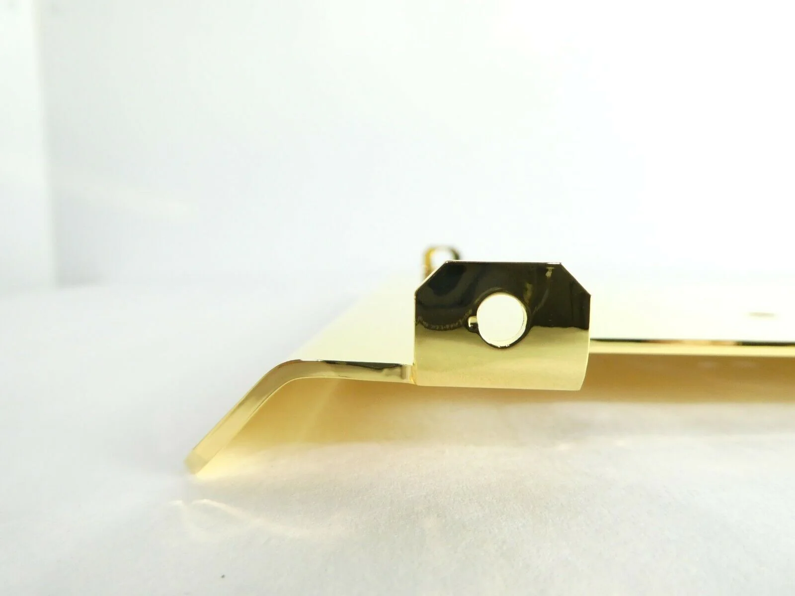 ASM 16-179041-01 Shield PCE Right Side NITR P8300 New Surplus - Image 11