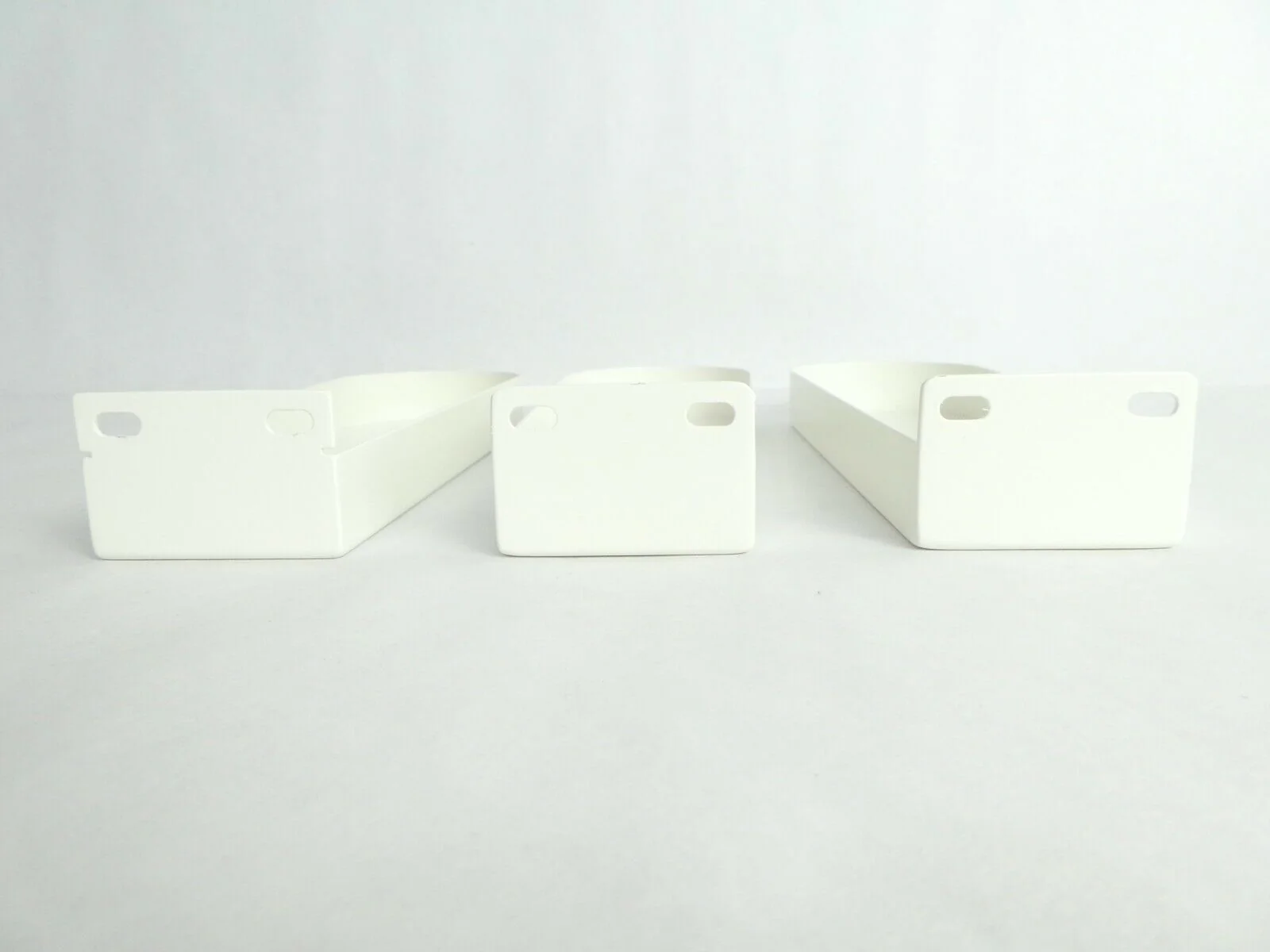 ASM 16-195762-01 H2O Vessel Bracket Reseller Lot of 3 New Surplus - Image 4