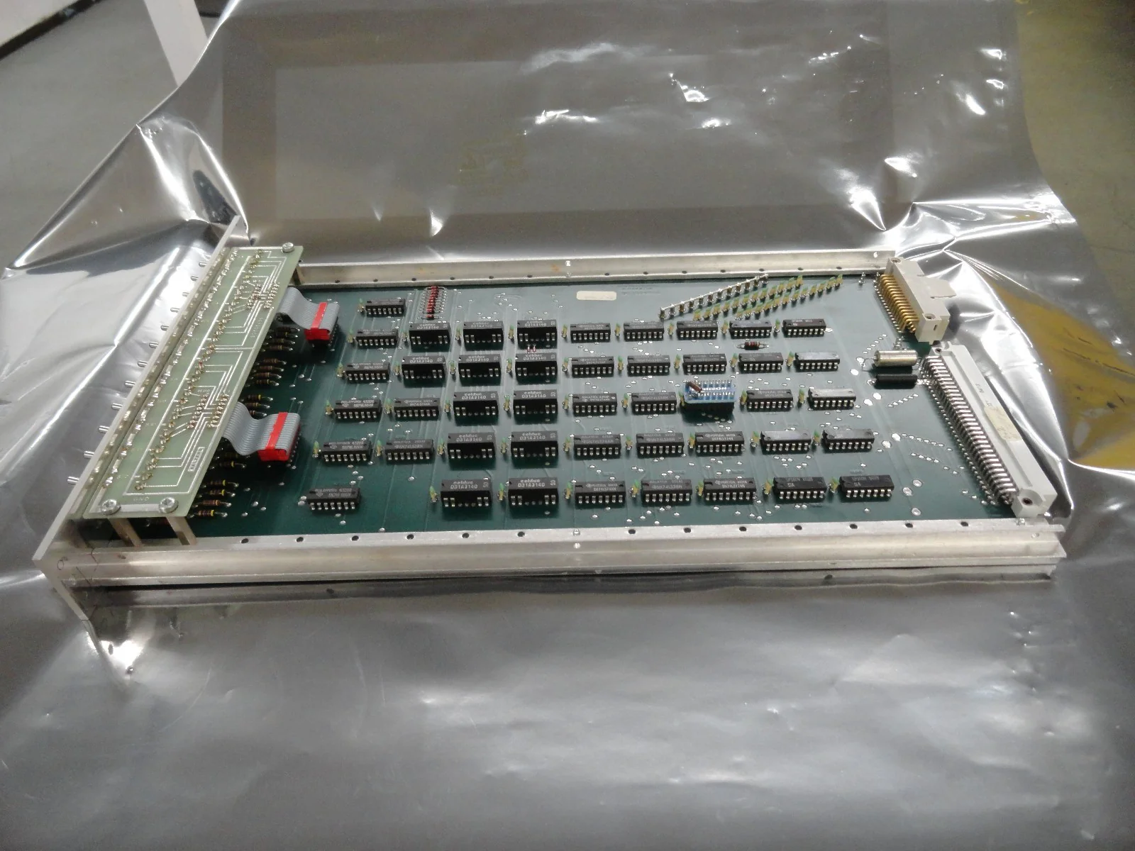 Balzers BG 525 460 AT Shutter Position OU 101 PCB Card BG 525 462 BU Used - Image 6