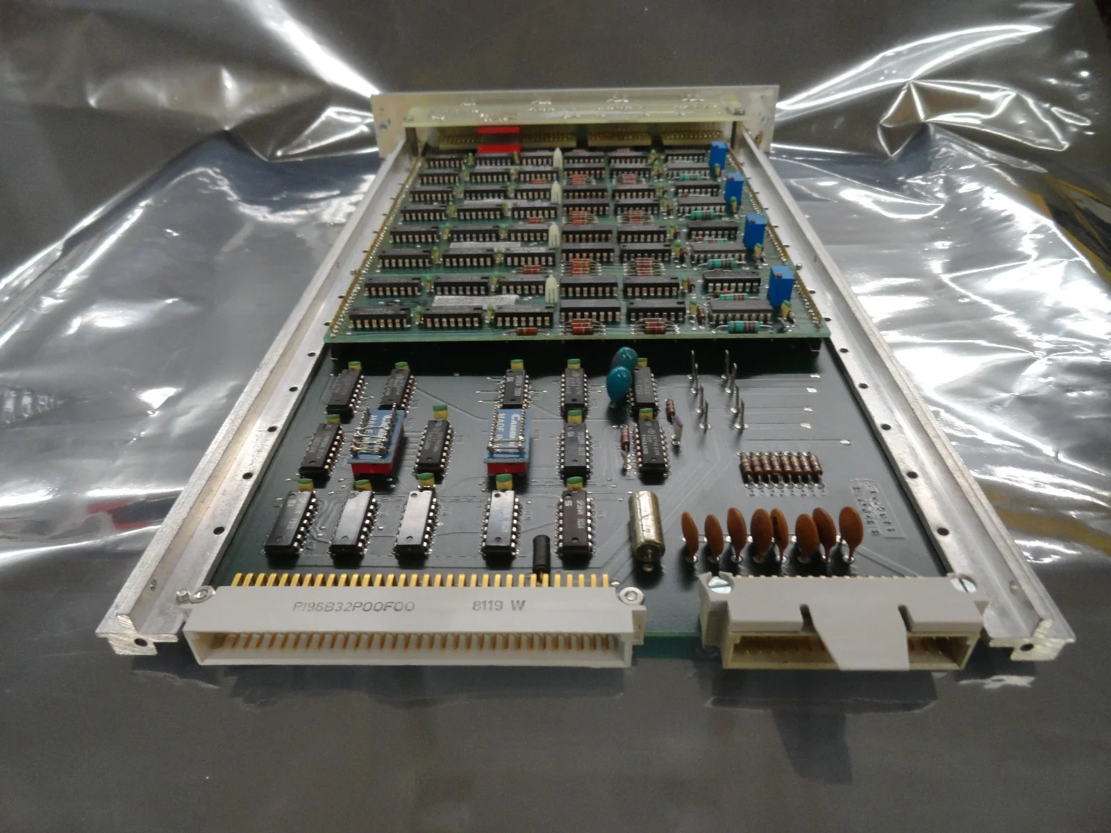 Balzers BG 525 473 T 4-Channel Heater DA 101 PCB Card BG 525 424 T Used Working - Image 9