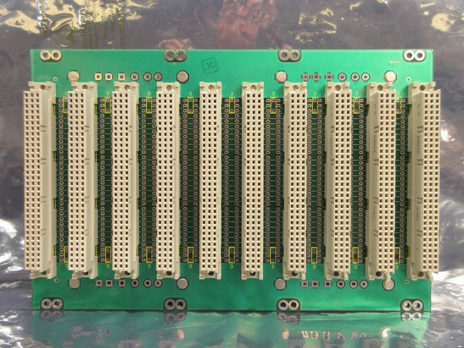 BICC VERO 415-55725 VME Bus J2 Backplane Board PCB Ultratech Stepper Used - Image 3