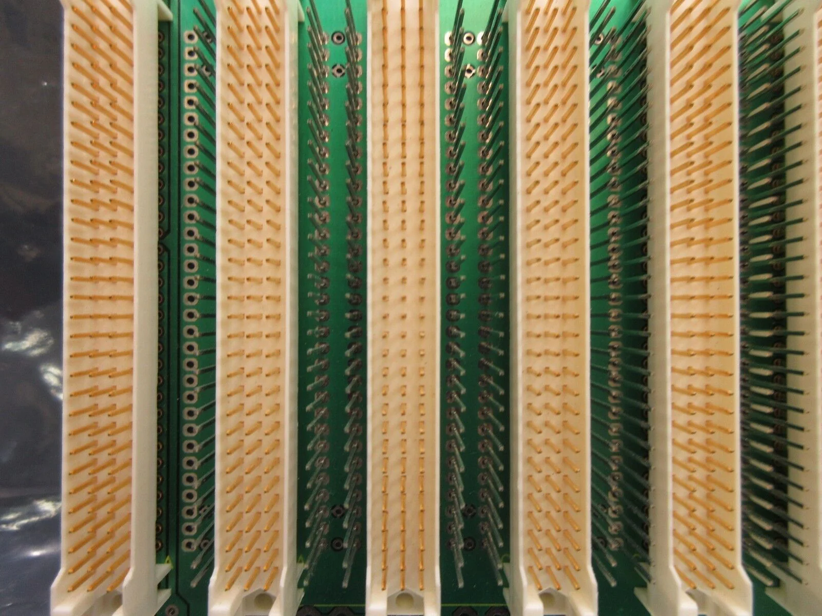 BICC VERO 415-55725 VME Bus J2 Backplane Board PCB Ultratech Stepper Used - Image 8