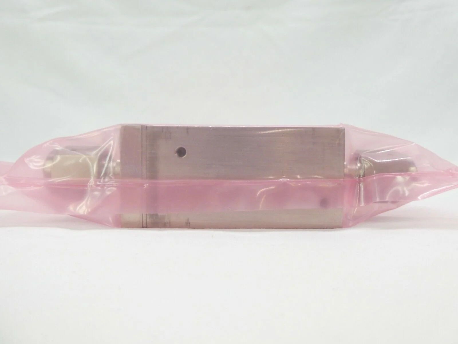 Brooks 6256S Mass Flow Controller MFC 0-20 SCCM O2 Lam 797-901198-204 New Spare - Image 8