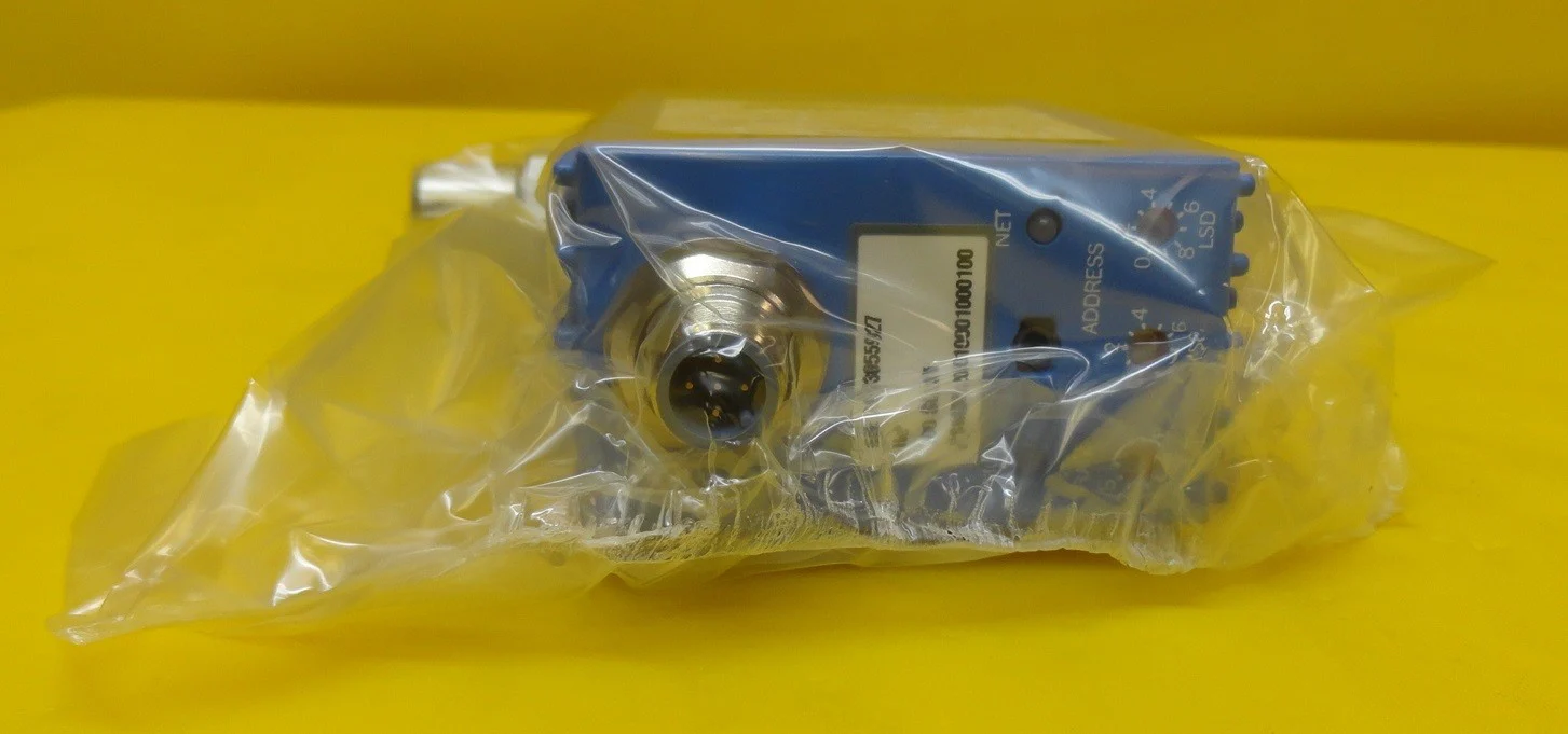 Celerity PSMBD200 Mass Flow Controller MFC 54-125027A03 IN2 100 SCCM He New - Image 6
