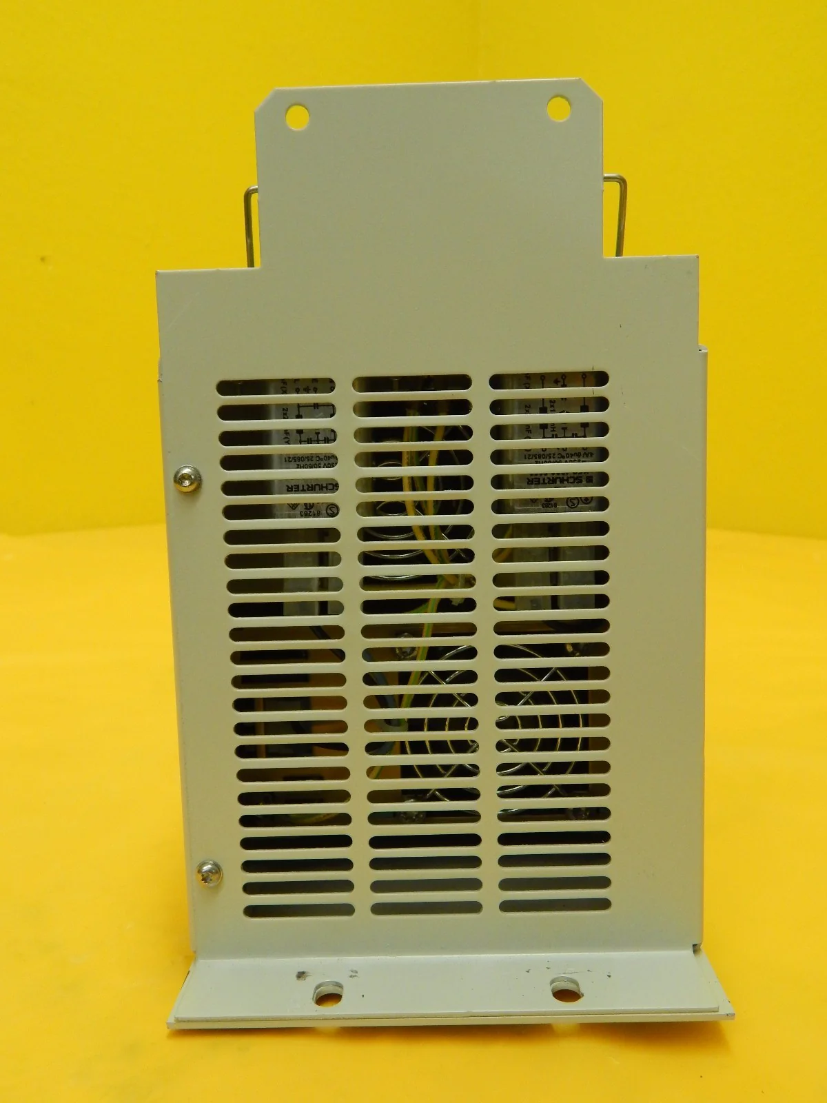 Cherokee Europe PE3168/70 Rack Mount Power Supply FEI Company CLM-3D Working - Image 3