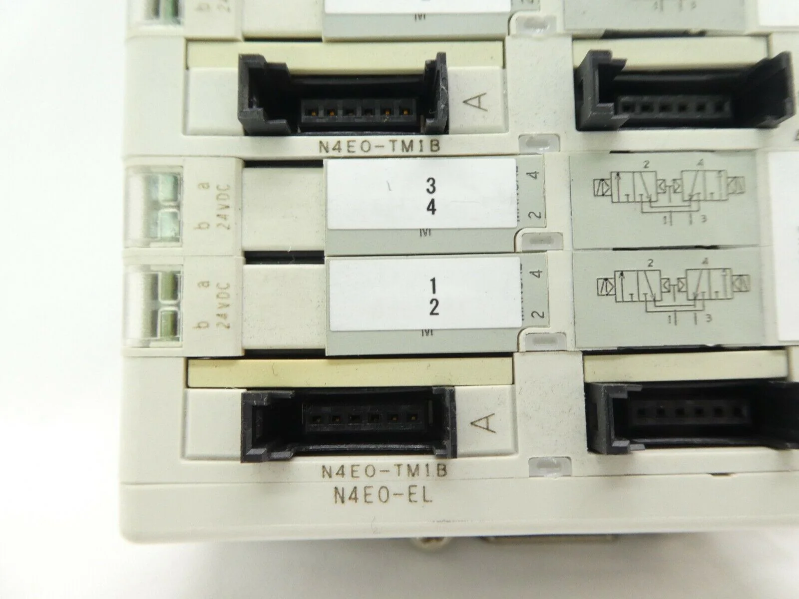 CKD N4E0 Series 10-Port Pneumatic Manifold N4E0-ER N4E0-TM1B N4E0-EL Working - Image 10