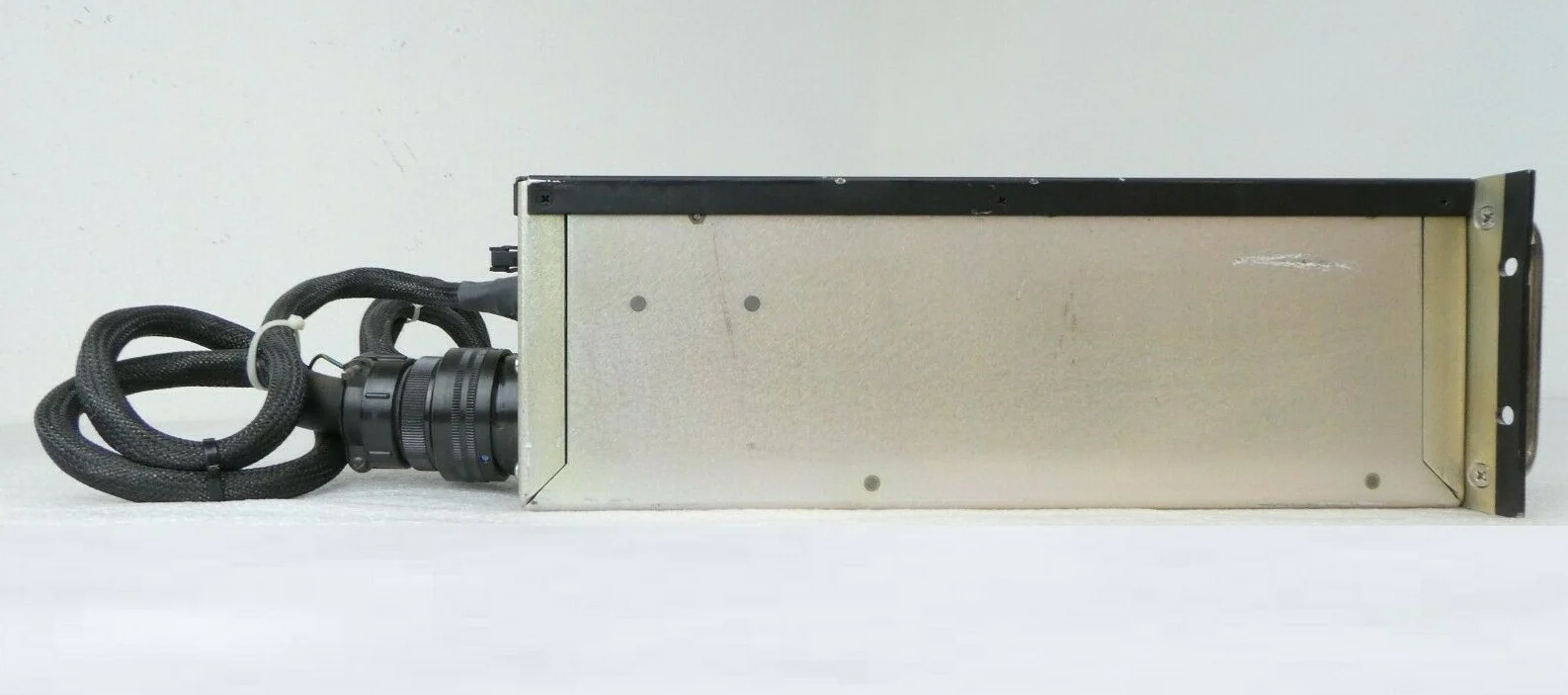 CPI Communications & Power 3411085000 Power Supply CPW2871A2 AMAT Bent Working - Image 4