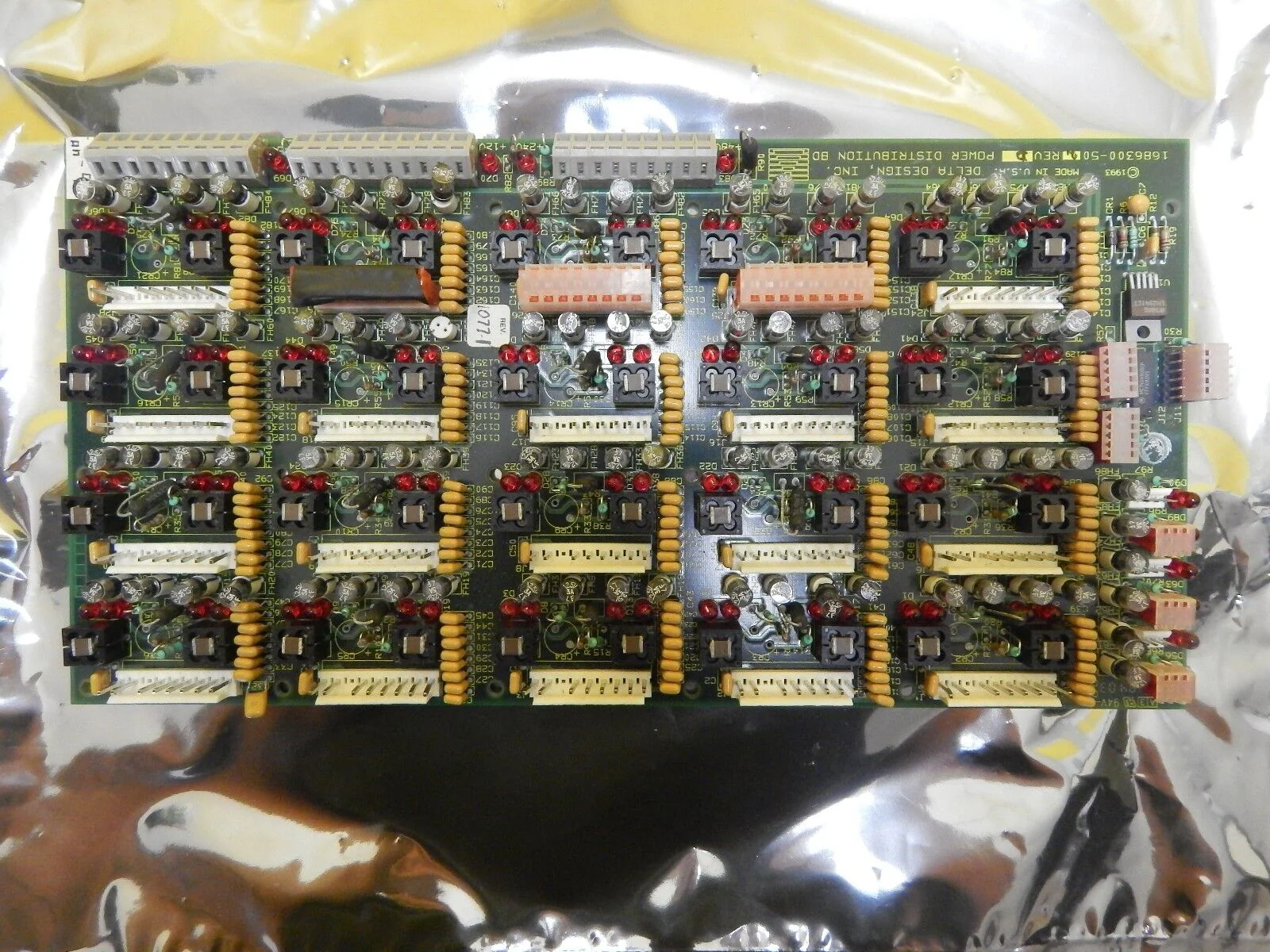 Delta Design 1686300-502 Power Distribution Board PCB 1686299 Used Working - Image 4