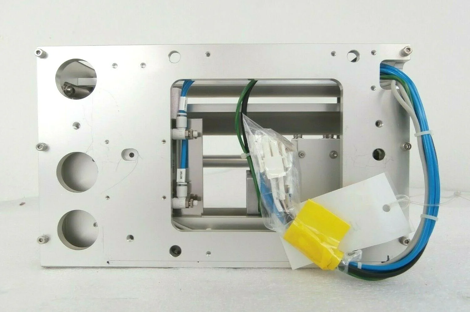 DNS Dainippon Screen WNA Wafer Transfer Assembly FC-3000 Wet Station Working - Image 3