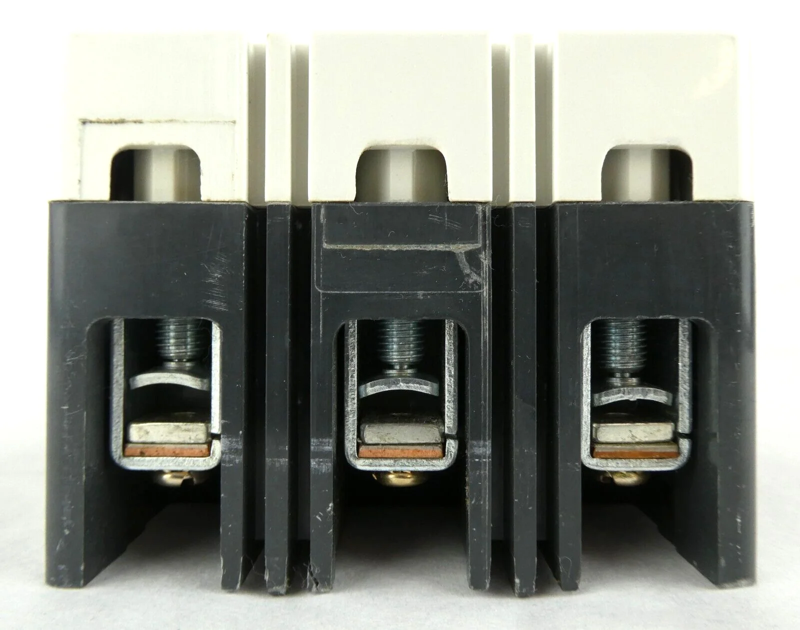 Eaton 6639C94G84 Circuit Breaker FD3015L Reseller Lot of 2 Working - Image 4