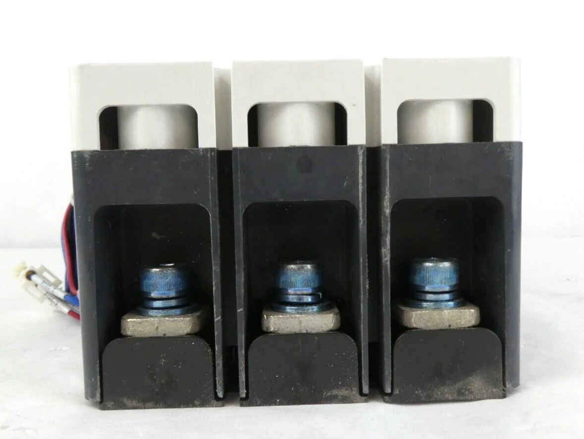 Eaton LGE3630NN 3 Pole Industrial Circuit Breaker L630E ELLBN3400W Working - Image 3