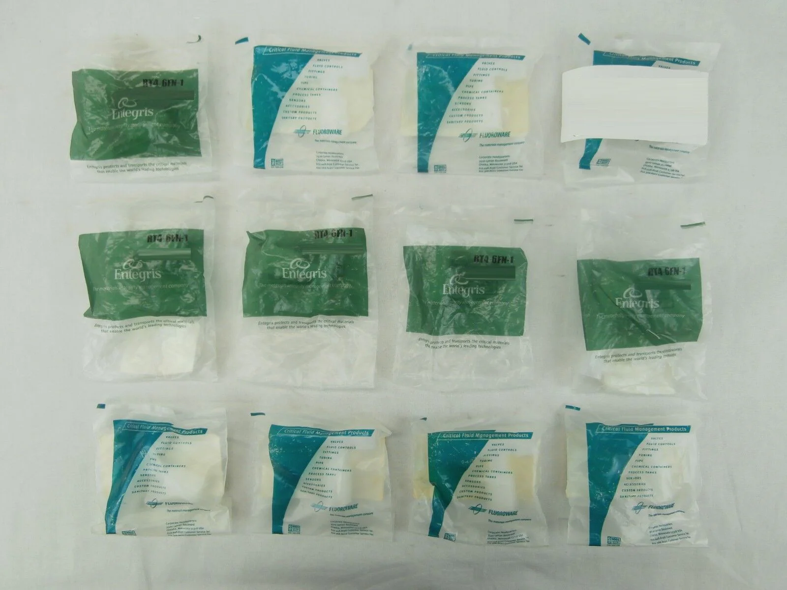 Entegris RT4-6FN-1 Tee Adapter 1/4" Flaretek x 3/8" MNPT Reseller Lot of 12 New - Image 2