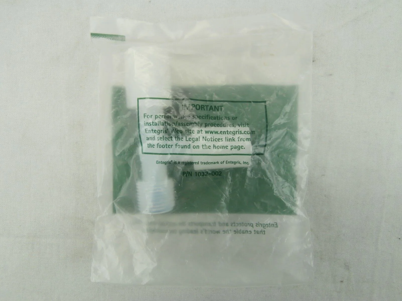 Entegris RT4-6FN-1 Tee Adapter 1/4" Flaretek x 3/8" MNPT Reseller Lot of 12 New - Image 4