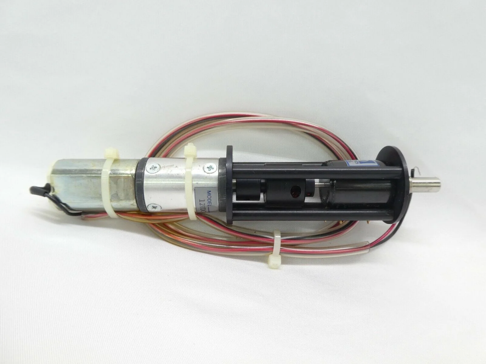 ETI Systems MC5058A-5K Motorized Potentiometer Varian 4758024 New Surplus - Image 5