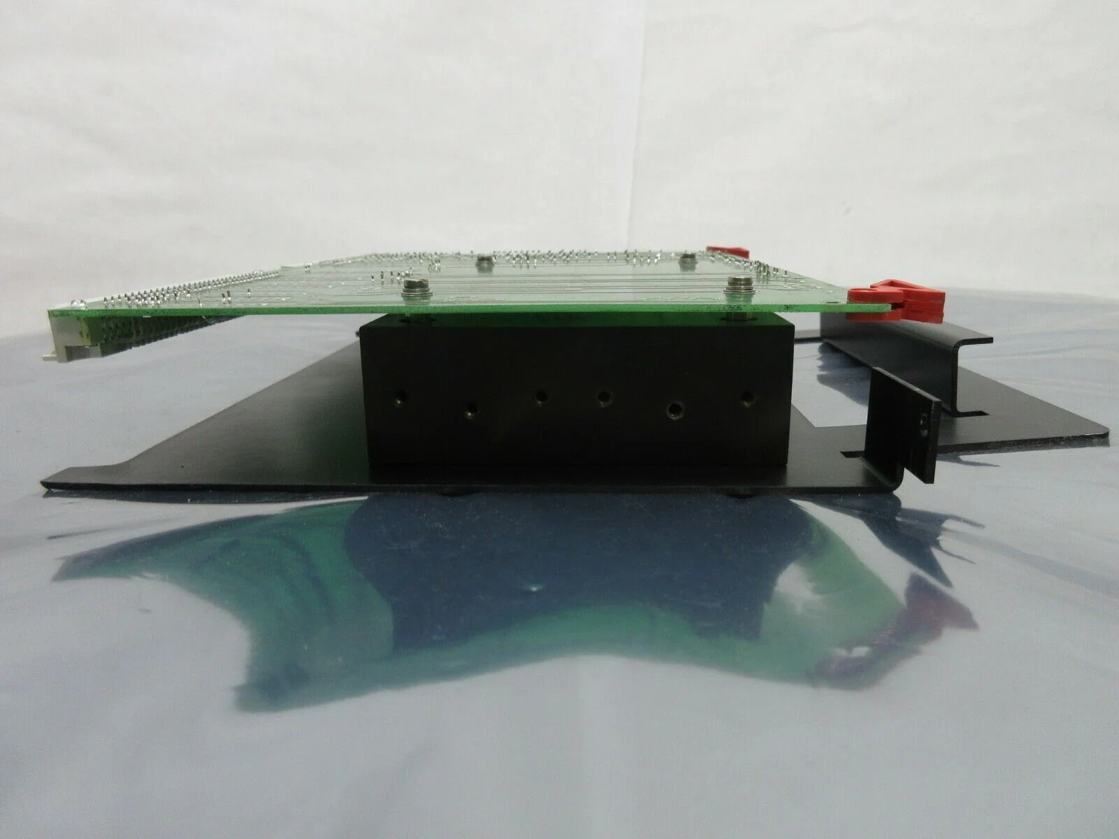 FEI Company 4022.192.91281 Interface Relay PCB Card MRSF 1 XL 830 FIB-SEM Used - Image 7