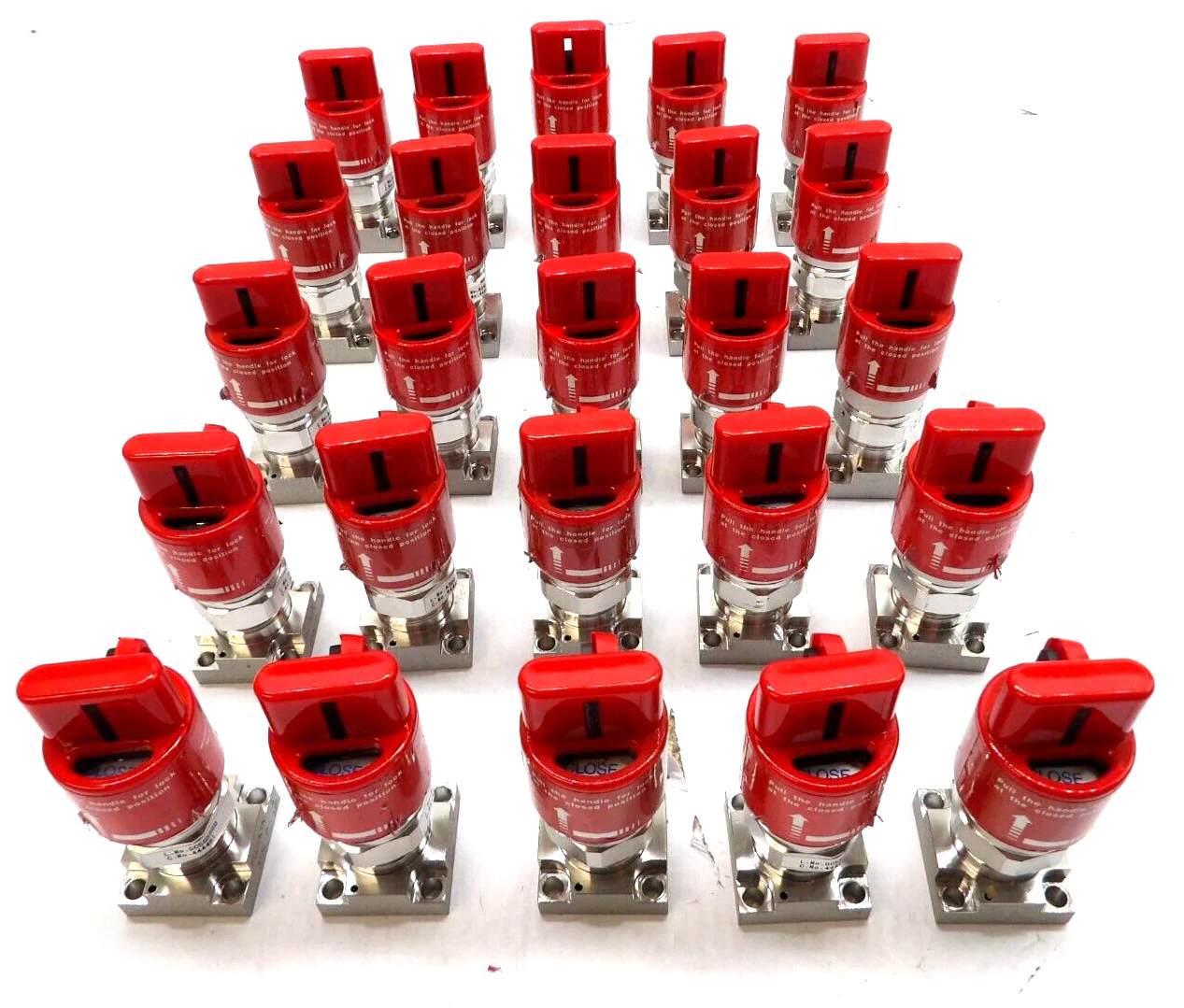 Fujikin 316L-P Manual Diaphragm Valve Reseller Lot of 25 Working Surplus - Image 2