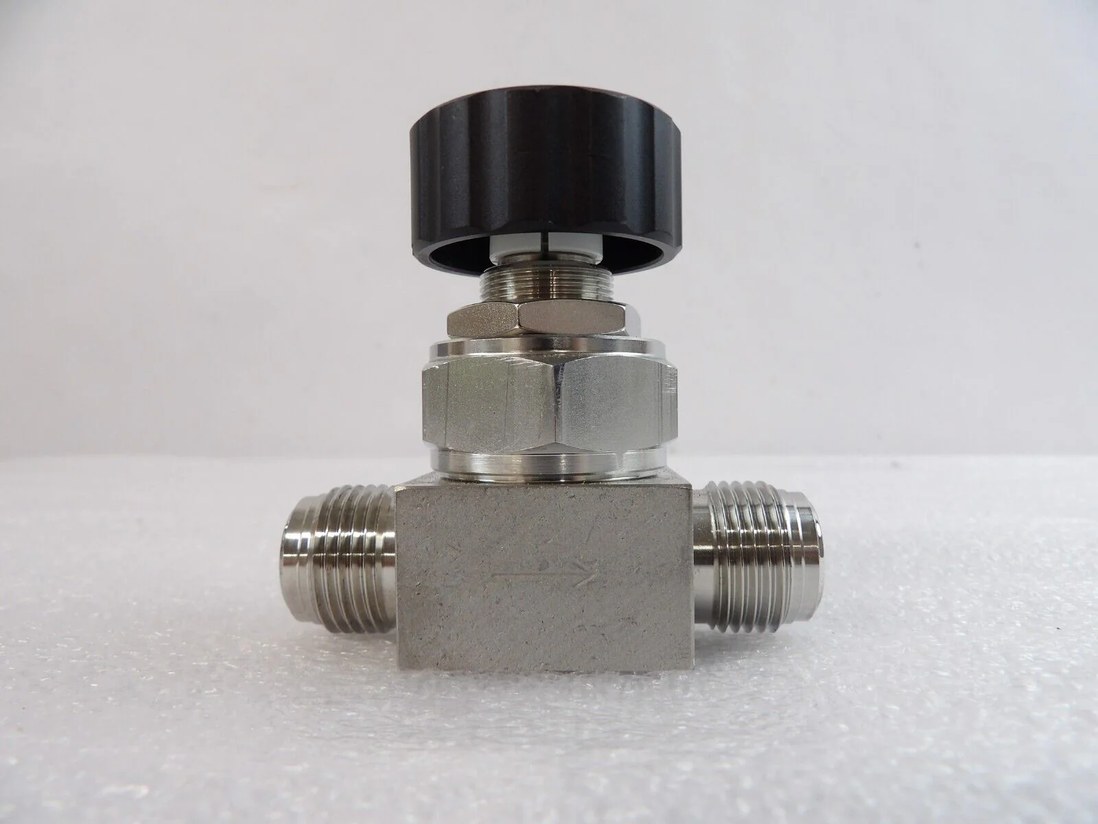 Fujikin 38822 Manual Diaphragm Valve Soft-Seal Reseller Lot of 10 Working - Image 2