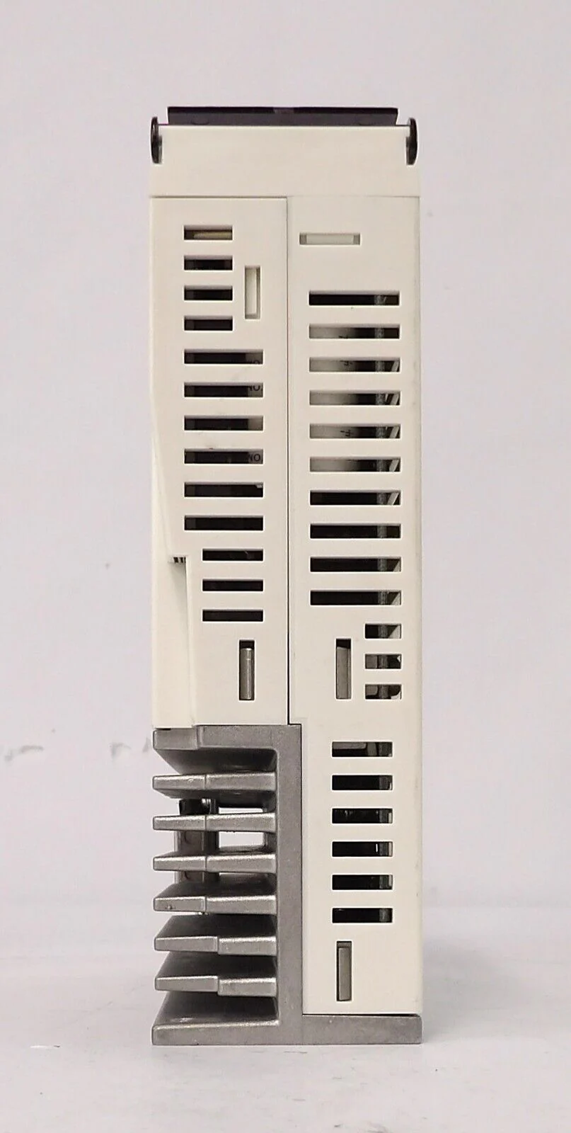 Harmonic Drive Systems 9800302116 Servo Drive Amplifier HA-800A-3C-200 Working - Image 5