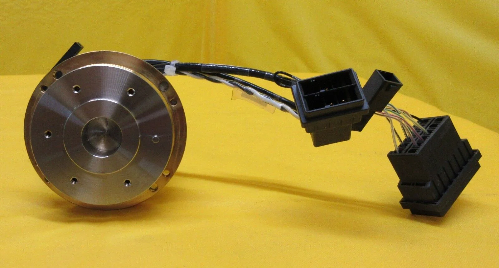 Harmonic Drive Systems RH-8D-3006-E100D0 DC Servo Actuator Nikon NSR-S307E Used - Image 4