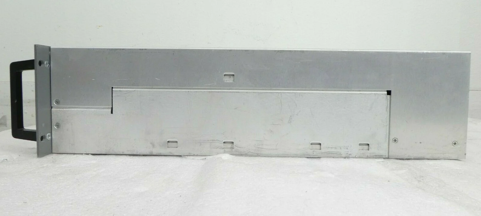 HFG 5000 AE Advanced Energy 660-098720-001 HF Generator 3155095-001A As-Is - Image 4