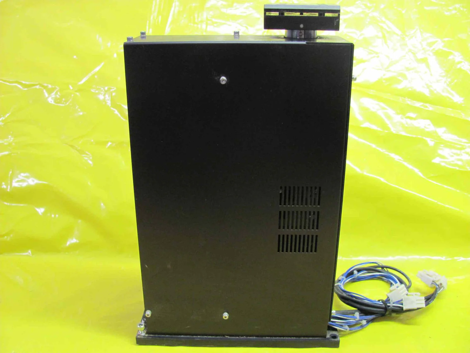 Hitachi I-900SRT Wafer Handling Robot No End Effectors Working Surplus - Image 4