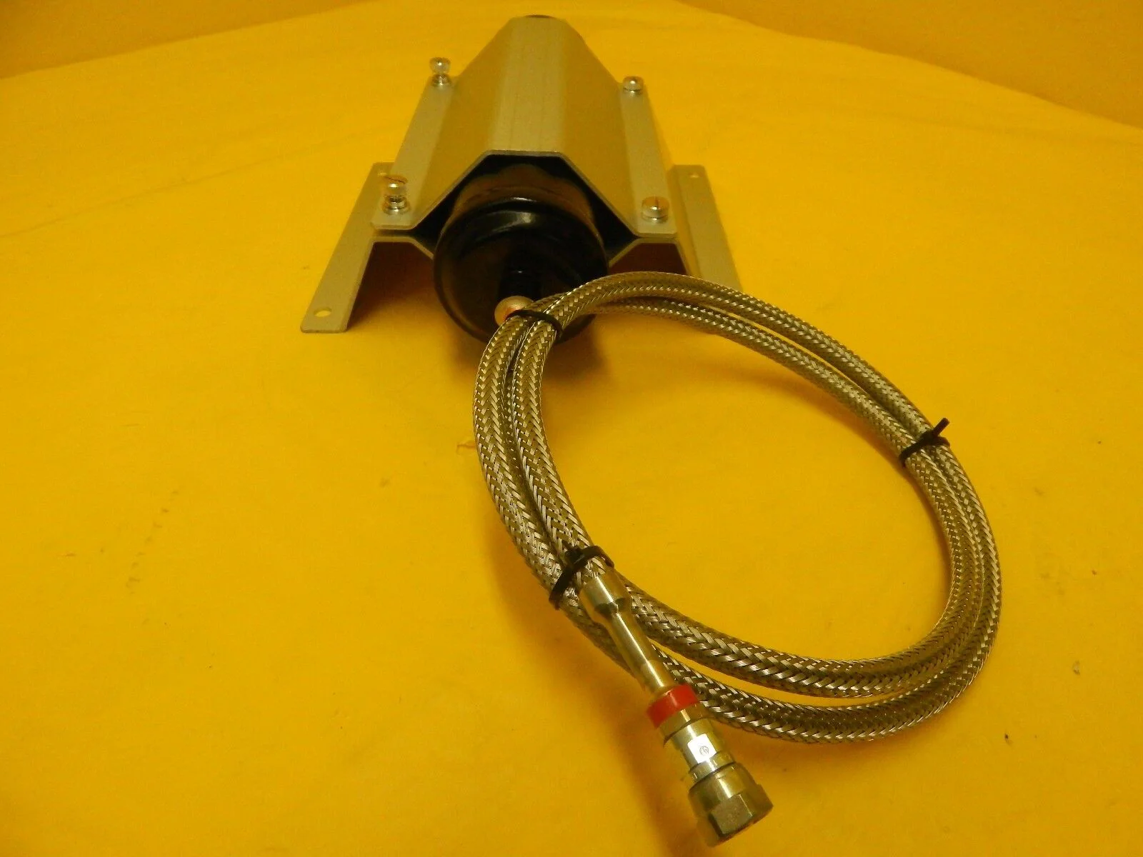 IGC Polycold Systems 264594C Cryogenic Adsorber Used Working - Image 5