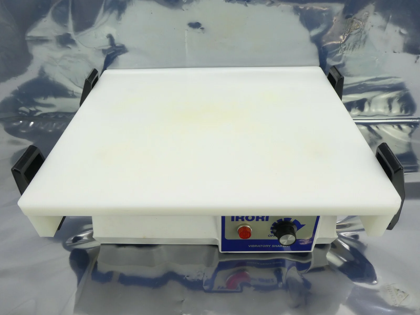 IRORI AC96-05-100V Cleaving Station Vibratory Shaker AccuCleave-96 New Surplus - Image 3