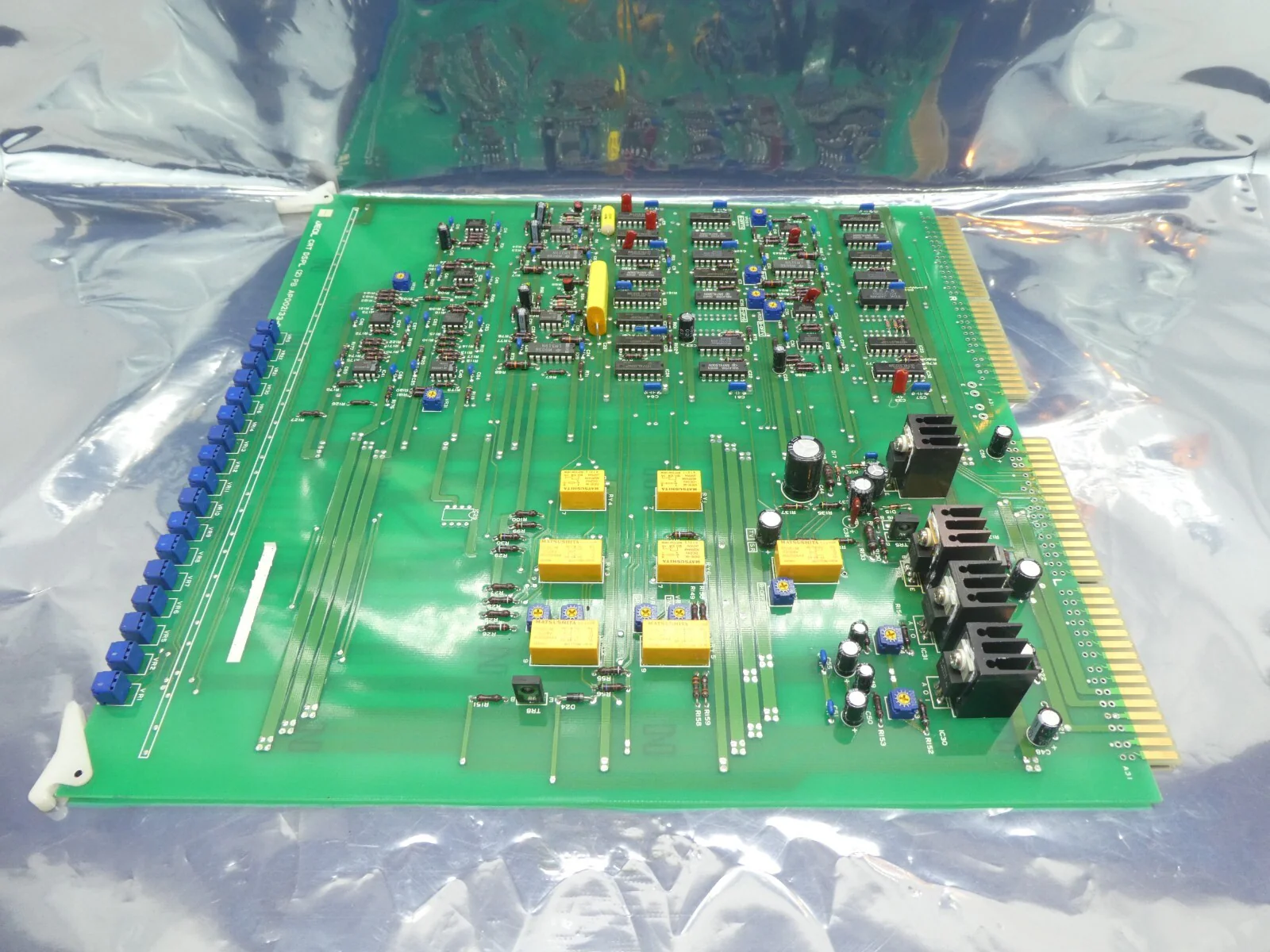 JEOL AP002133-02 PCB Card CRT DSPL(2) PB JSM-6300F SEM Working Surplus - Image 7