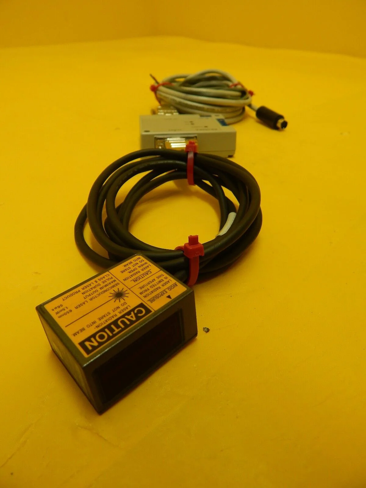 Keyence BL-600HA Laser Barcode Reader with BL-U2 Power Supply Zygo ARMI Used - Image 3