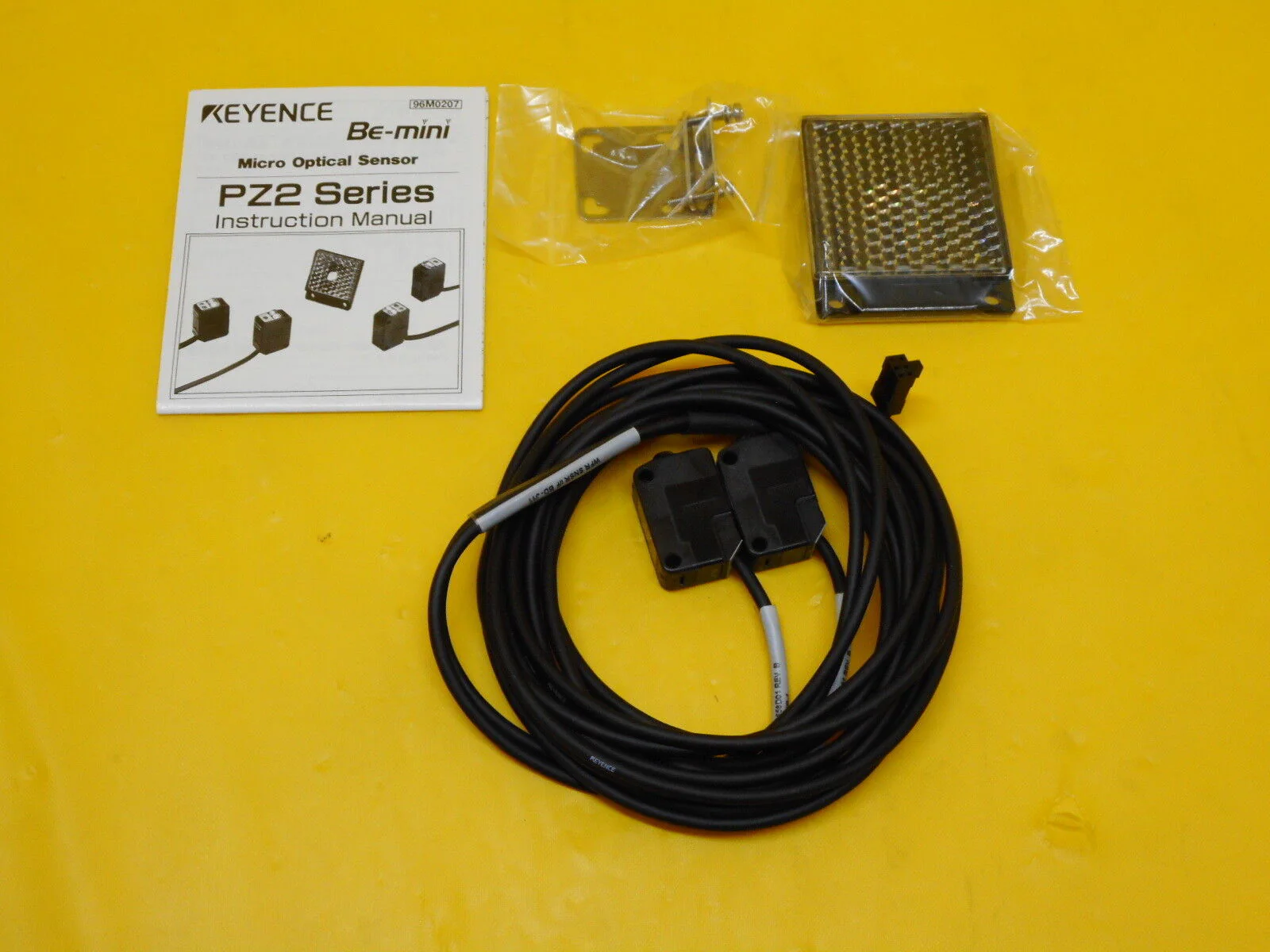 Keyence PZ2-61 Micro Optical Sensor Square Retro-Reflective ASM 02-333658D01 New - Image 3