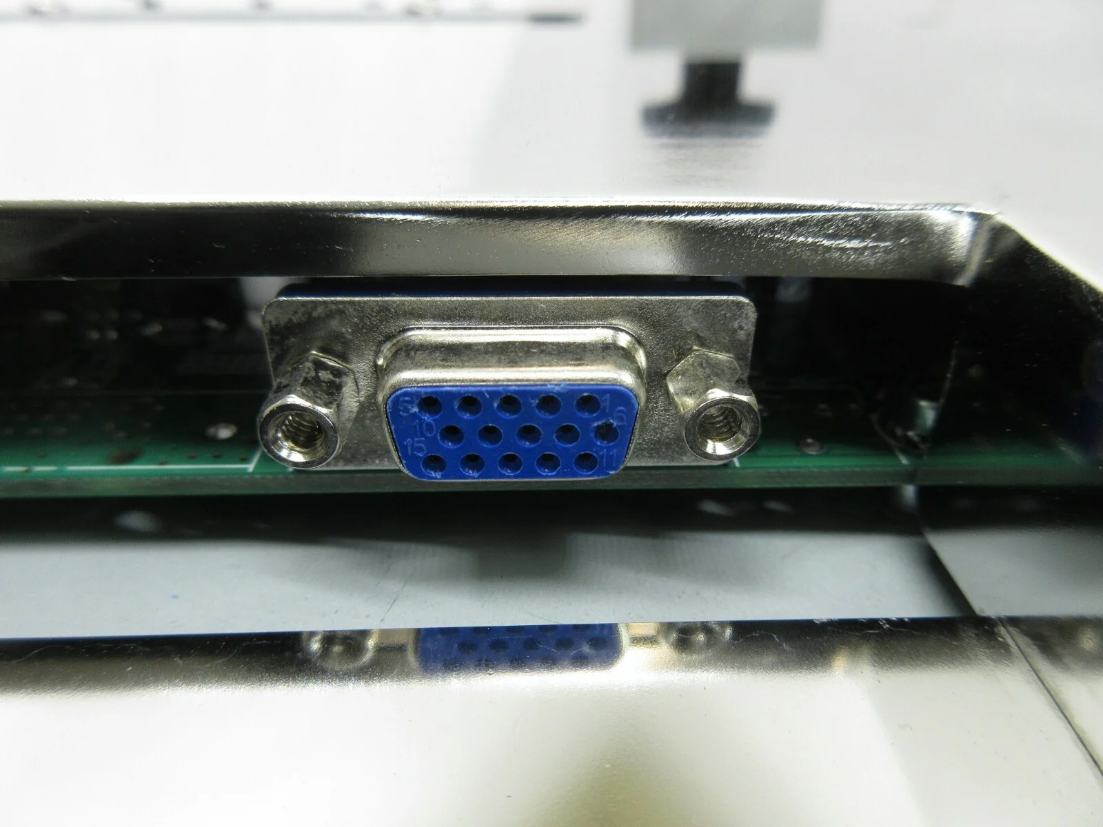 KLA-Tencor 0327320-000 19 Inch Monitor Display Complete Assembly VAR 2 Spare - Image 9