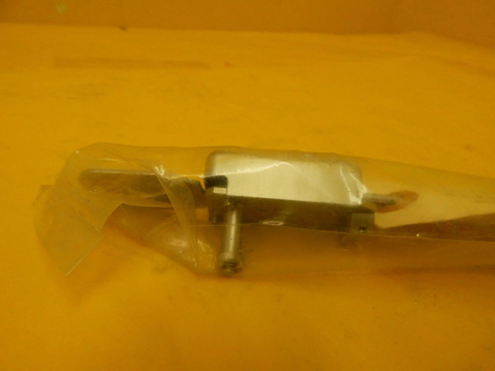 Kurt J. Lesker 750-005-G1 Sputtering Shutter Module Front Load Sensor New - Image 6