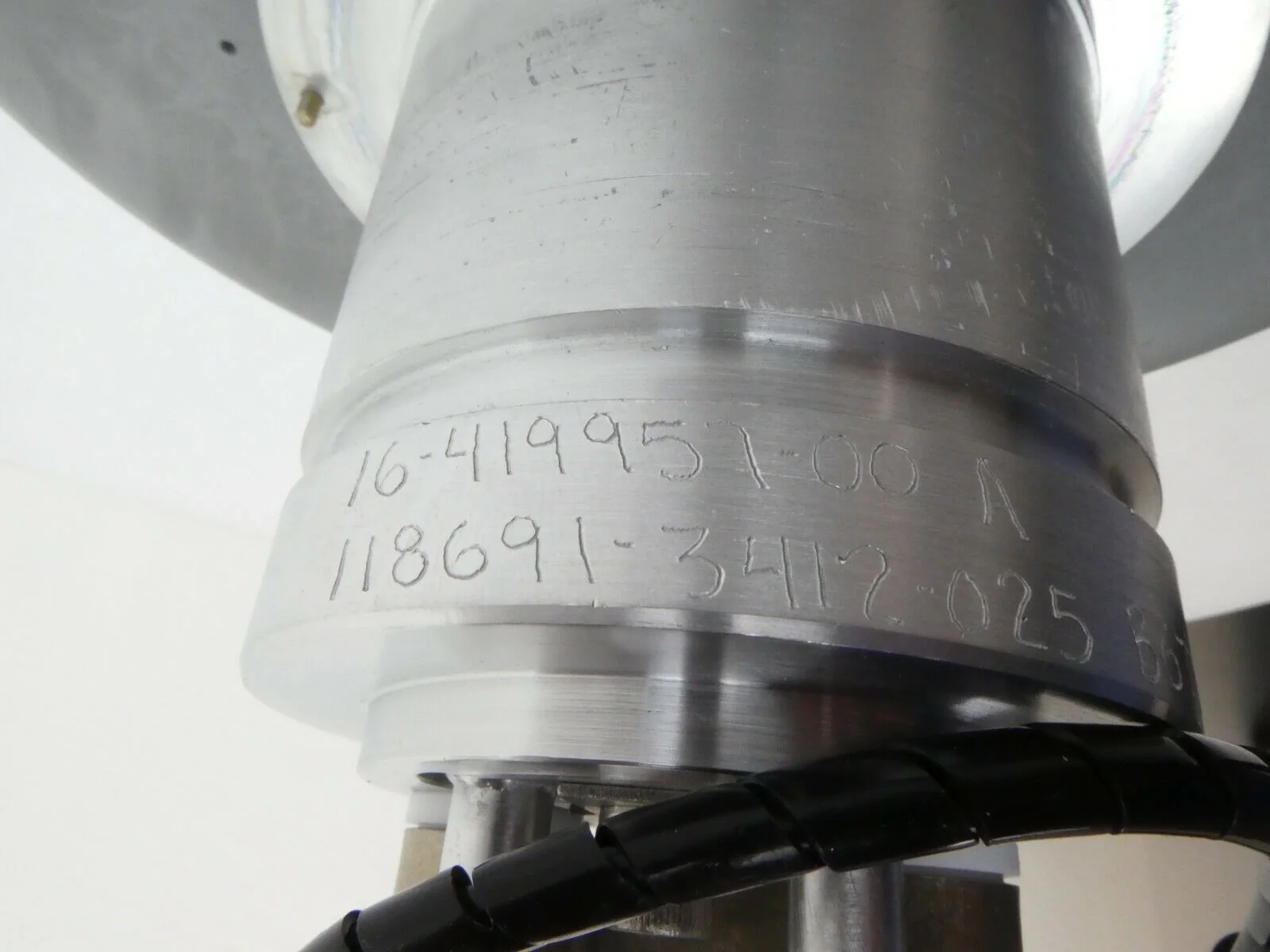 Lam Research 15-419957-00 300mm Heater Pedestal PED Assembly Novellus Surplus - Image 11