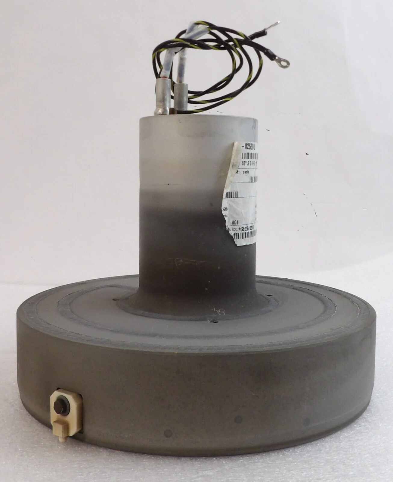 Lam Research 811-02550-00 8" 200mm Wafer Pedestal Heater PED Working Surplus - Image 4