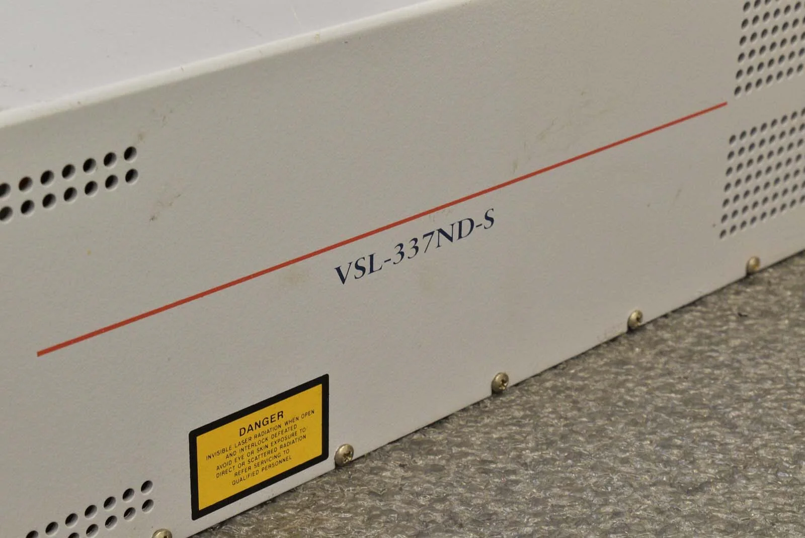 LSI Laser Science VSL-337ND-S Pulsed UV Air-Cooled Nitrogen Laser System Surplus - Image 3