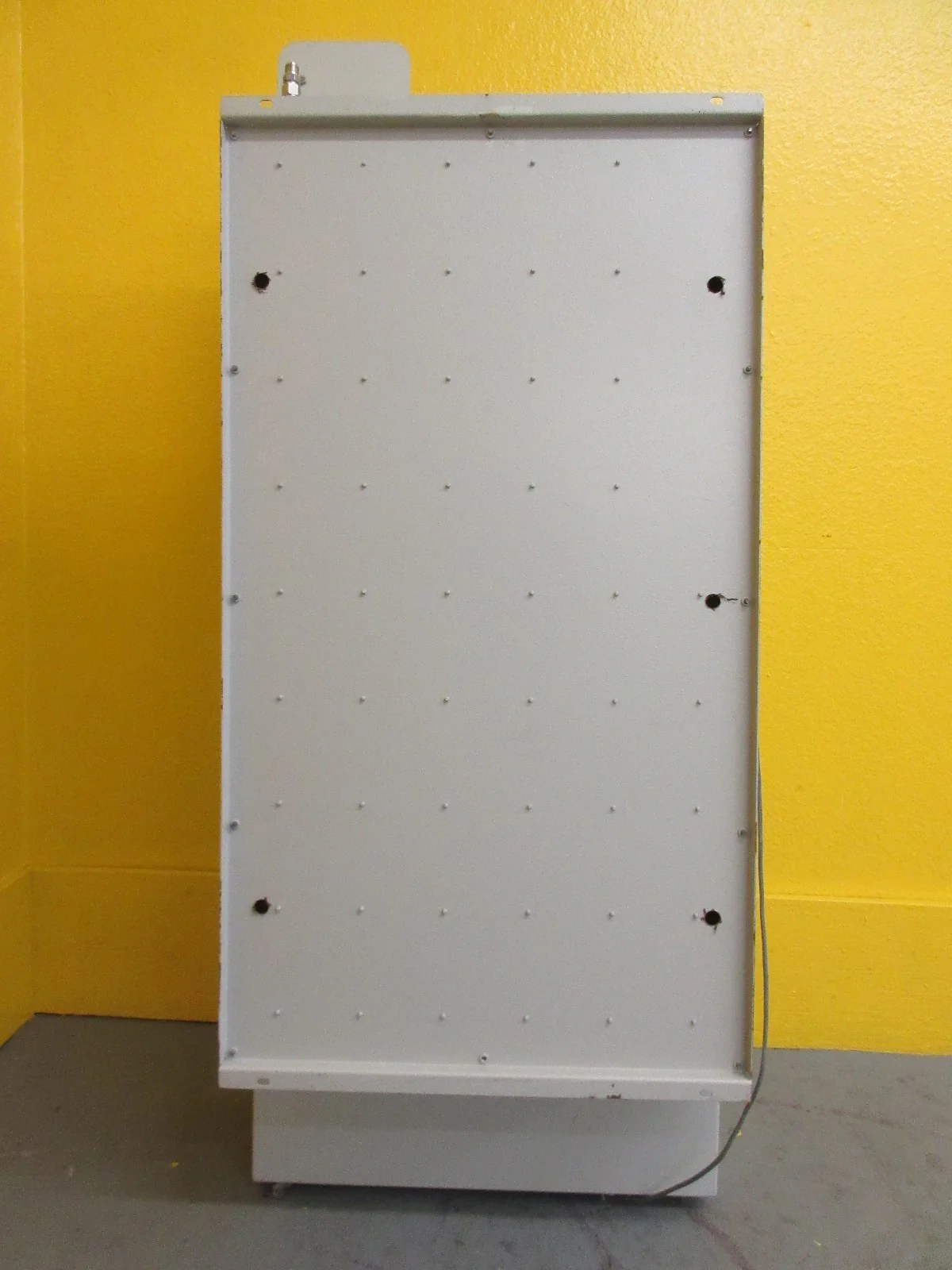 Matheson SEMI-GAS GSM-468 Gas Safety Monitor Cabinet SGS Halocarbon 14 CF4 Used - Image 2