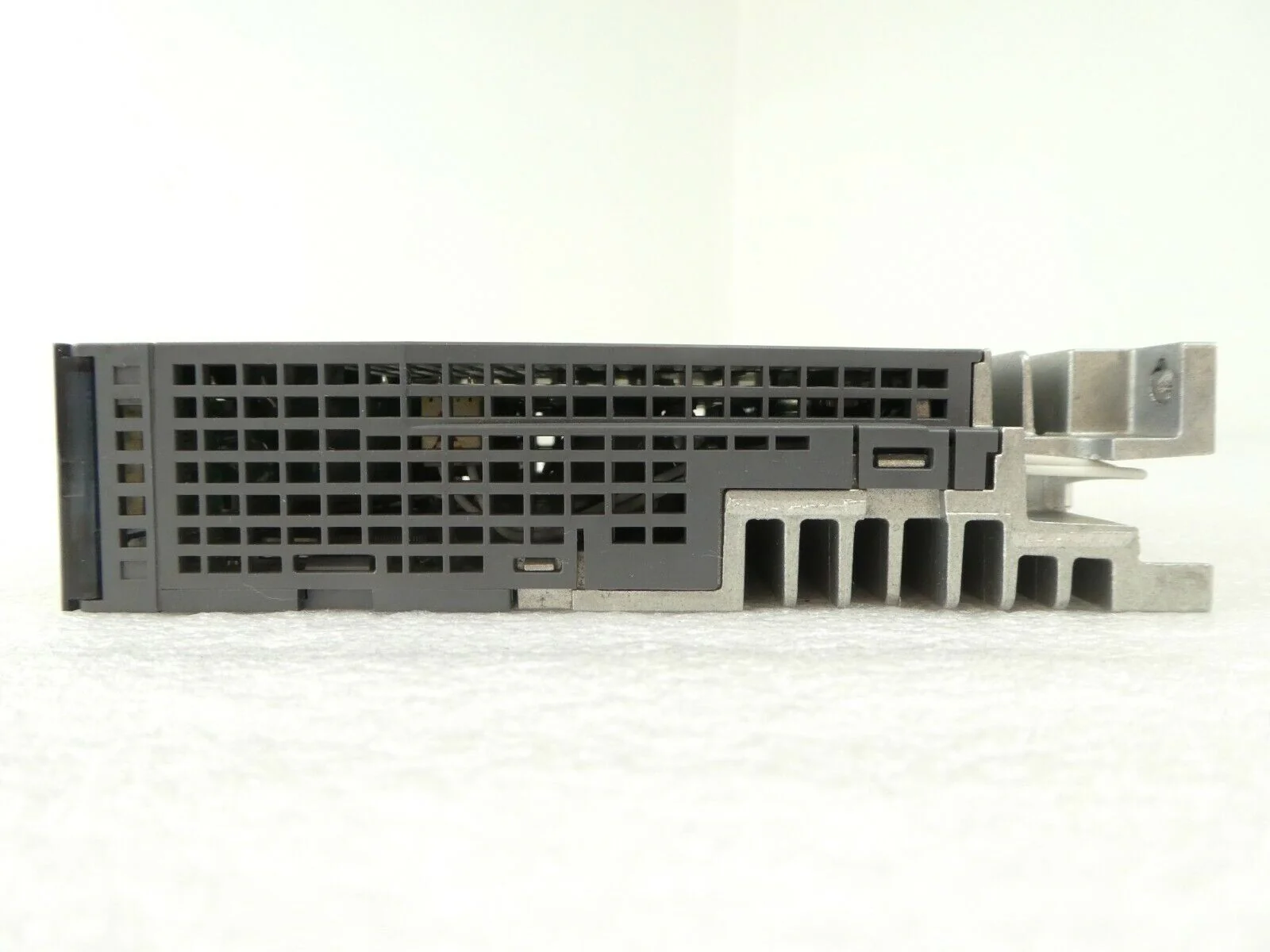Mitsubishi Electric MR-J3-40A AC Servo Driver MELSERVO AMAT Working Surplus - Image 4