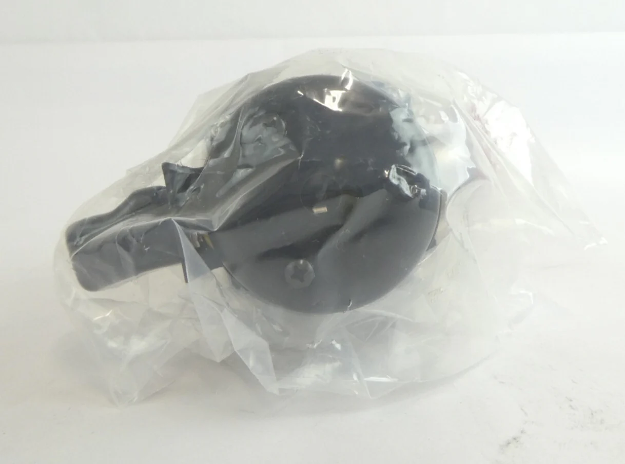 MKS Instruments 100011252 Pneumatic Right Angle Valve Reseller Lot of 2 HPS New - Image 12