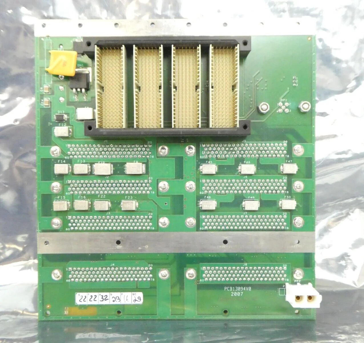 MKS Instruments AS00372-04 DeviceNet 4 Slot Backplane PCB Working Surplus - Image 2