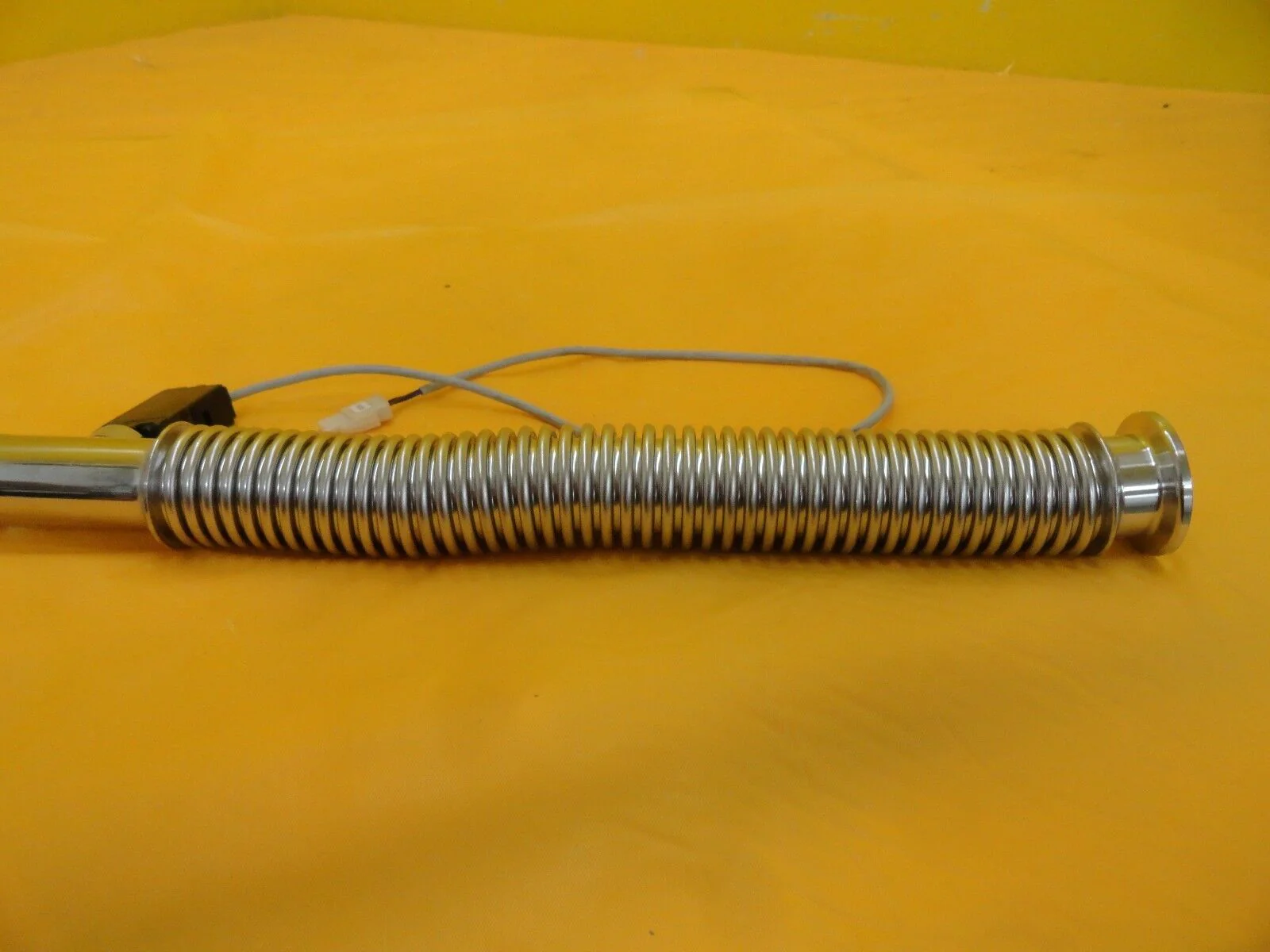 MKS Instruments High Vacuum Bellows Hose NW25 SMC Vacuum Switch ZSM1-115 Used - Image 5
