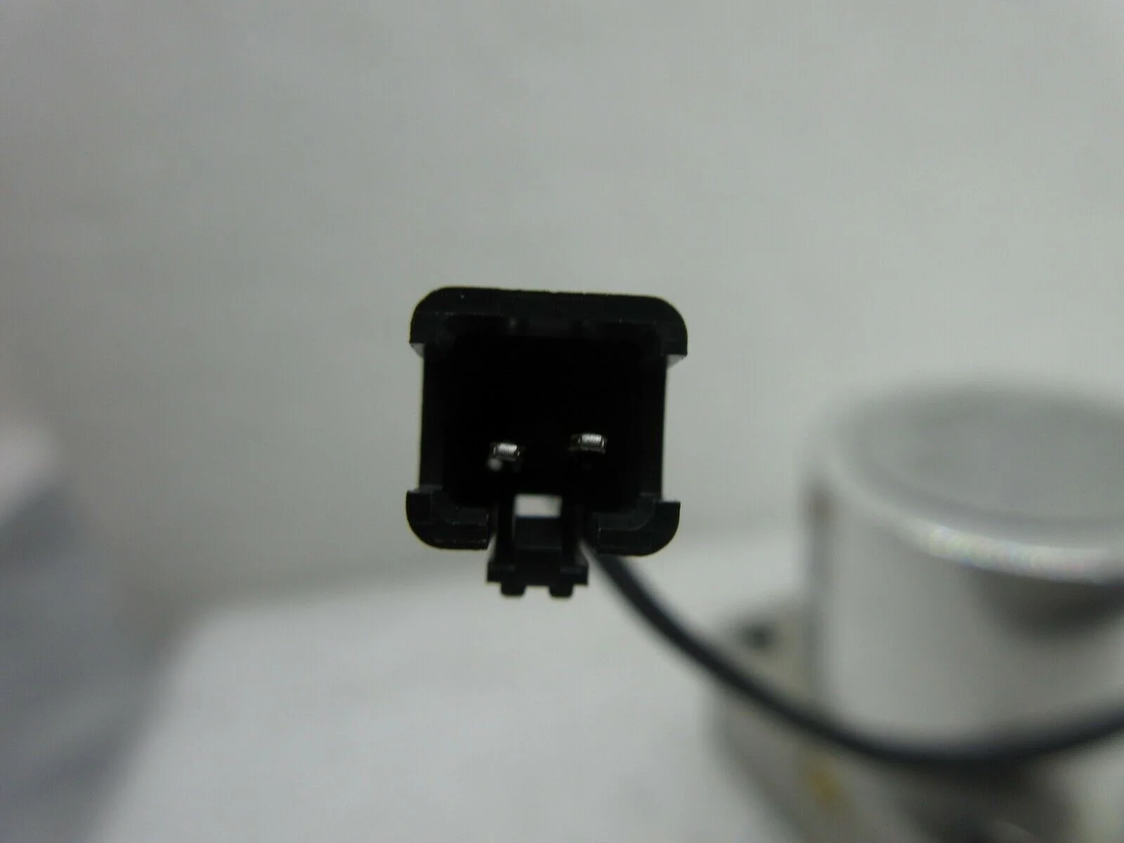 MOOG J814B0018 ERG Electro Pneumatic Regulator Nikon NSR-S620D Working - Image 7