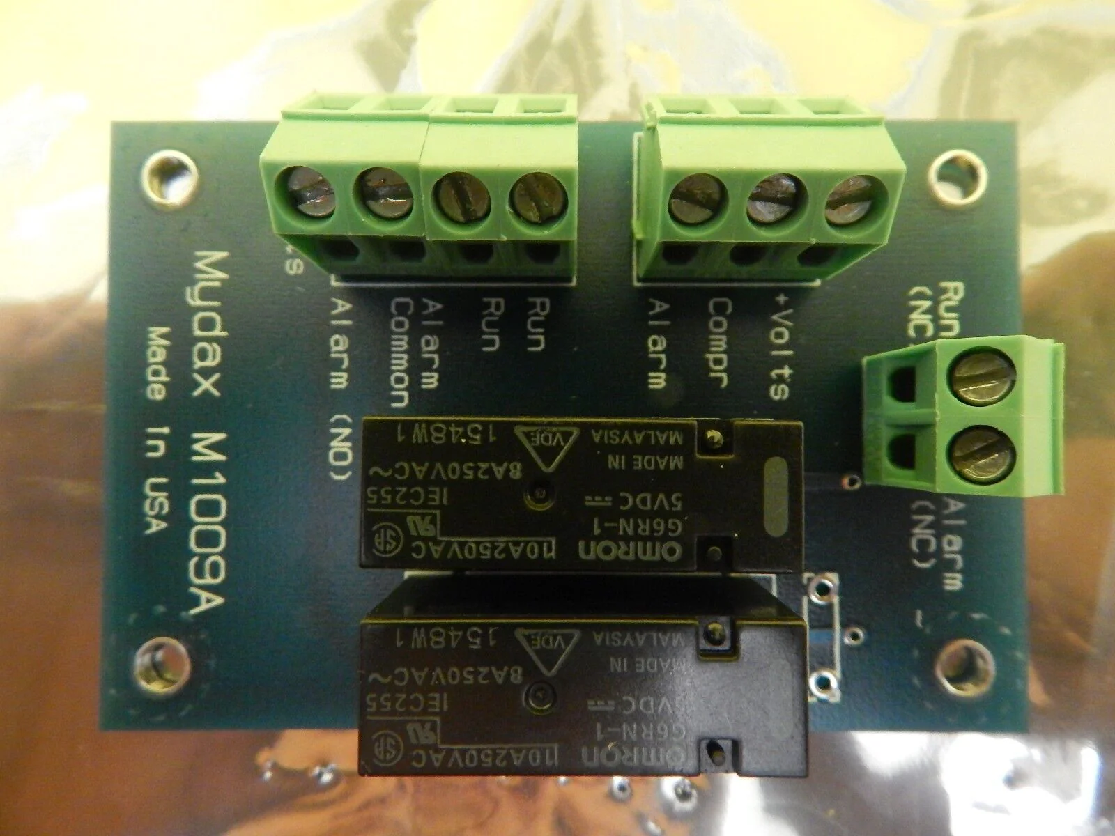 Mydax M1009A Dual Relay Interface Board PCB Chiller 1VL5WA1 Used Working - Image 5